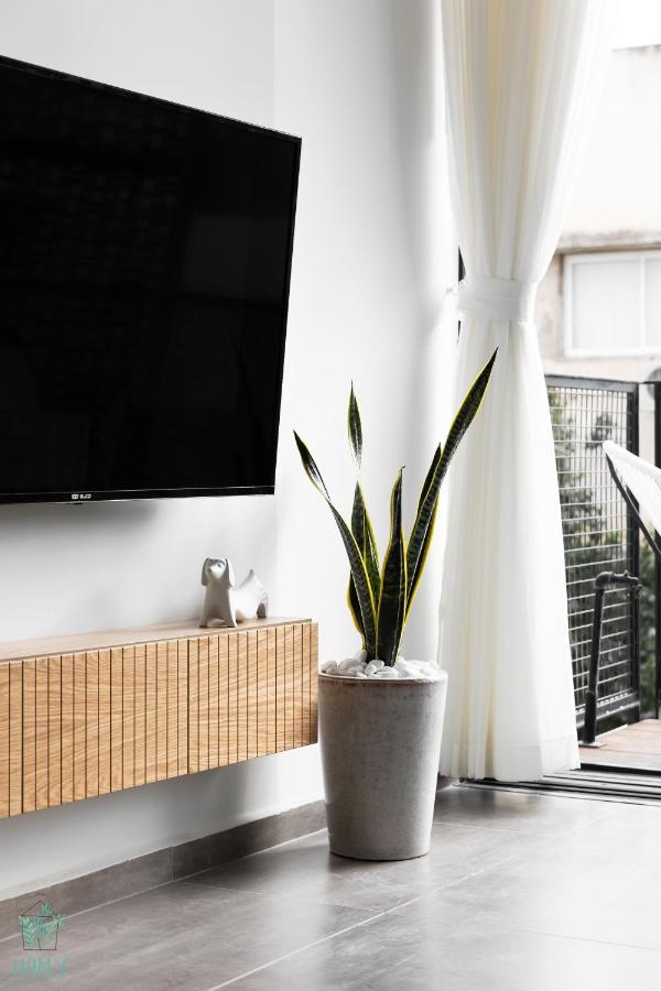 White City Eclectic Design Apartments By Homy Tel Aviv-Jaffa Exterior foto